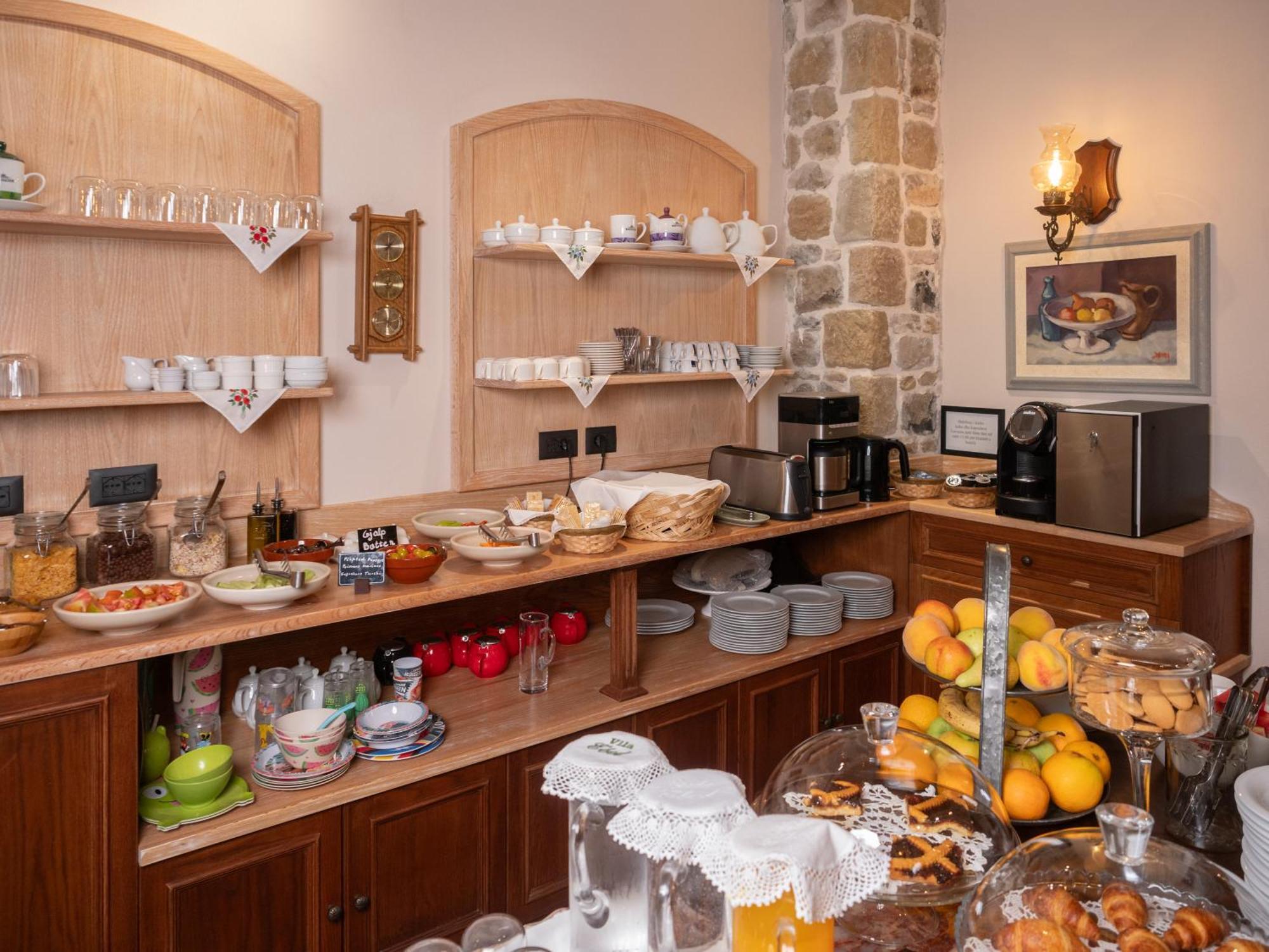 Vila Ebel Hotel Pool & Spa Κορυτσά Εξωτερικό φωτογραφία