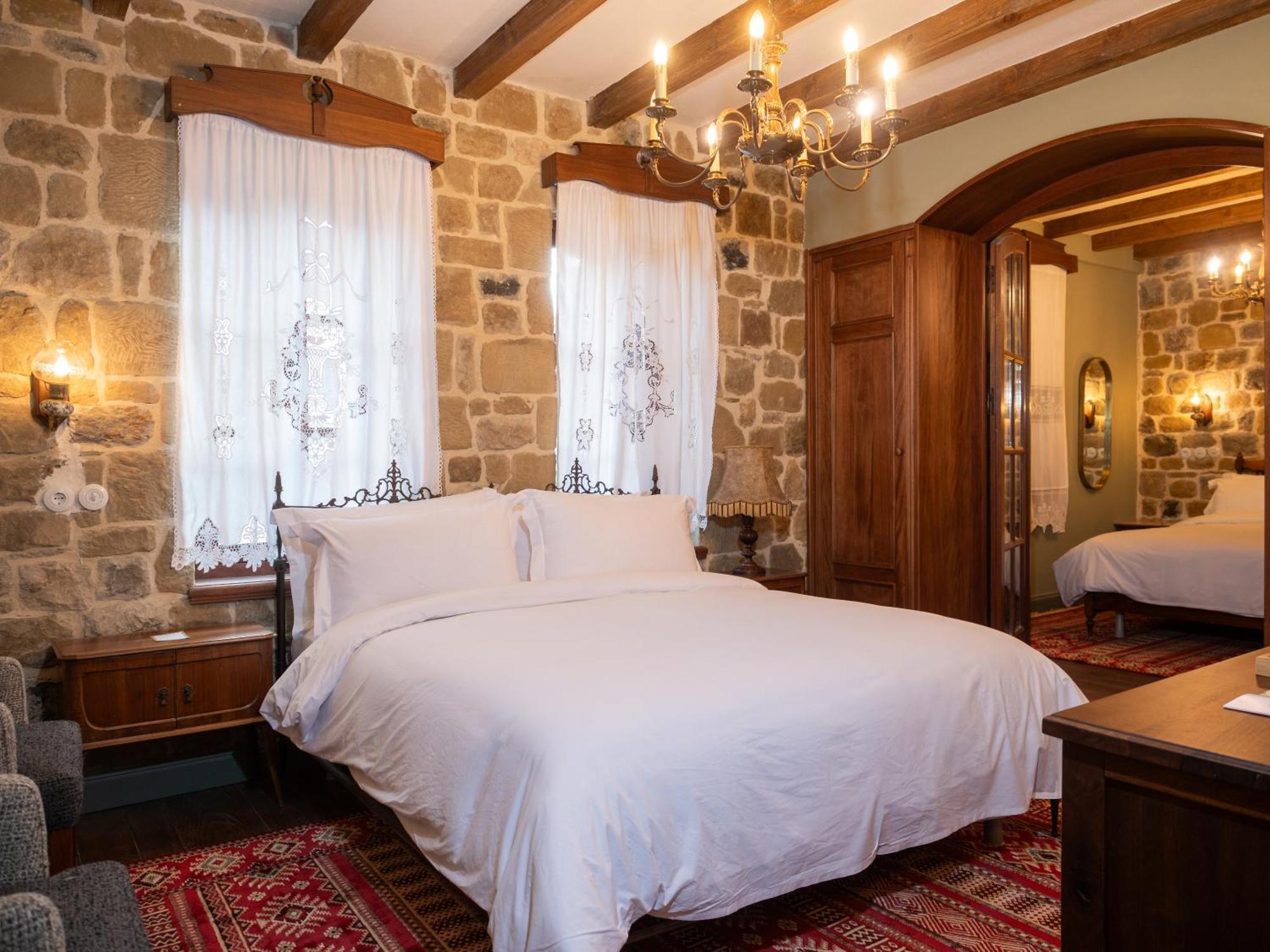 Vila Ebel Hotel Pool & Spa Κορυτσά Εξωτερικό φωτογραφία
